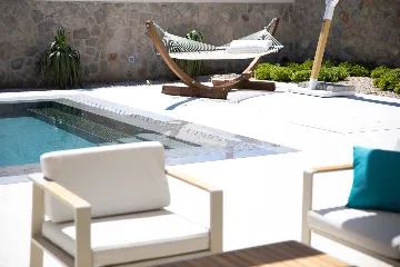 Modern Family Villa with Pool in Cavtat