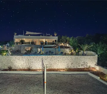 Family Villa with Pool and Terrace in Marina