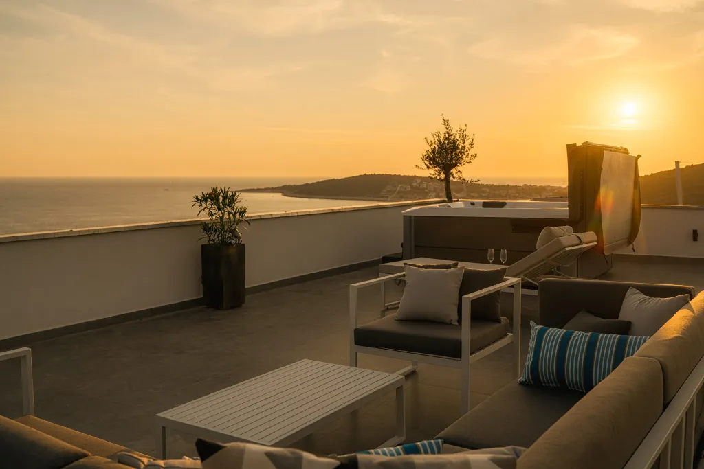 Family Villa with Pool and Terrace in Marina