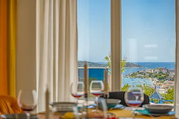 Family Villa with Pool and Terrace in Marina