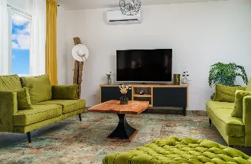 Family Villa with Pool and Terrace in Marina