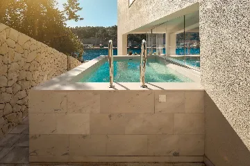 Contemporary Seaside Villa with Pool, Milna