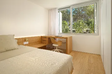 Contemporary Seaside Villa with Pool, Milna