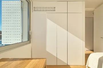 Contemporary Seaside Villa with Pool, Milna