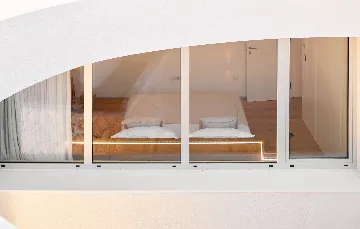 Contemporary Seaside Villa with Pool, Milna