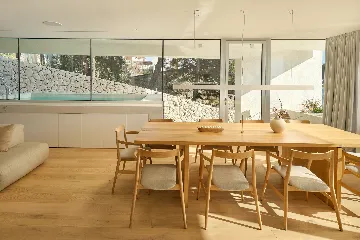 Contemporary Seaside Villa with Pool, Milna