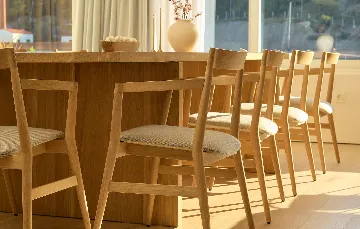 Contemporary Seaside Villa with Pool, Milna