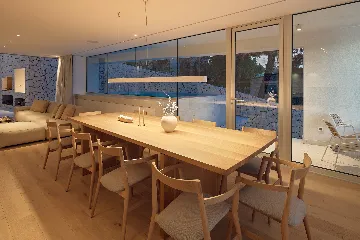 Contemporary Seaside Villa with Pool, Milna