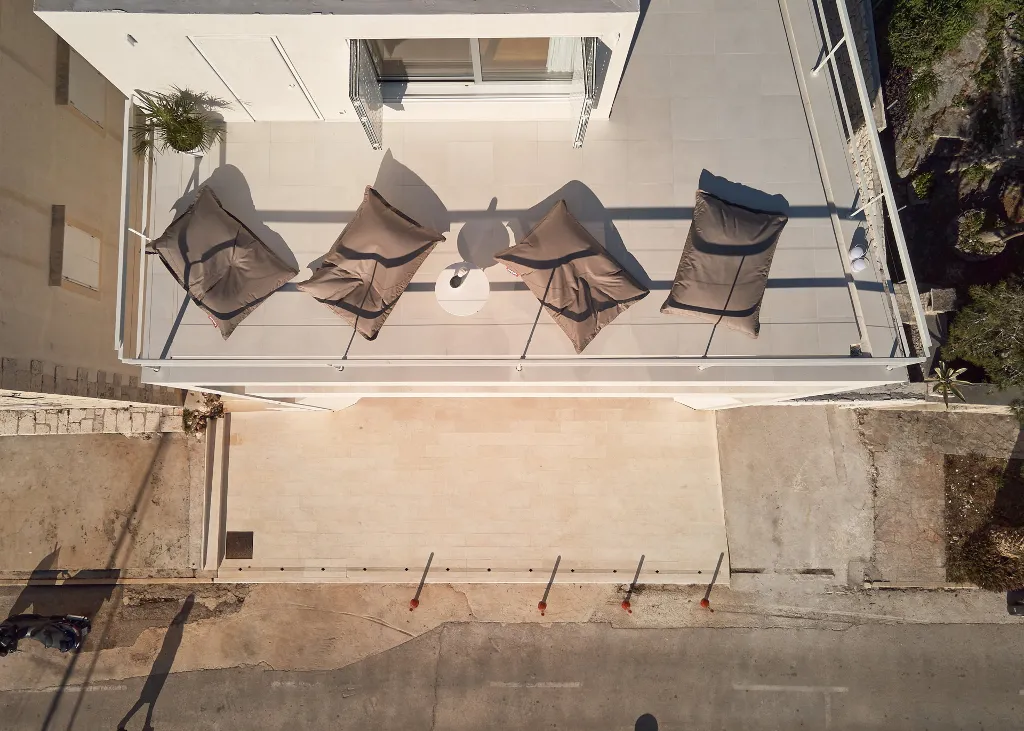 Contemporary Seaside Villa with Pool, Milna