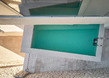 Contemporary Seaside Villa with Pool, Milna