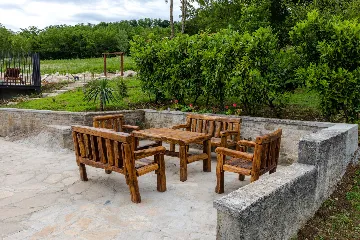 Family Villa with Pool in Vižinada