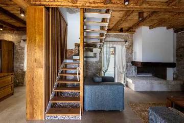 Family Villa with Pool in Vižinada