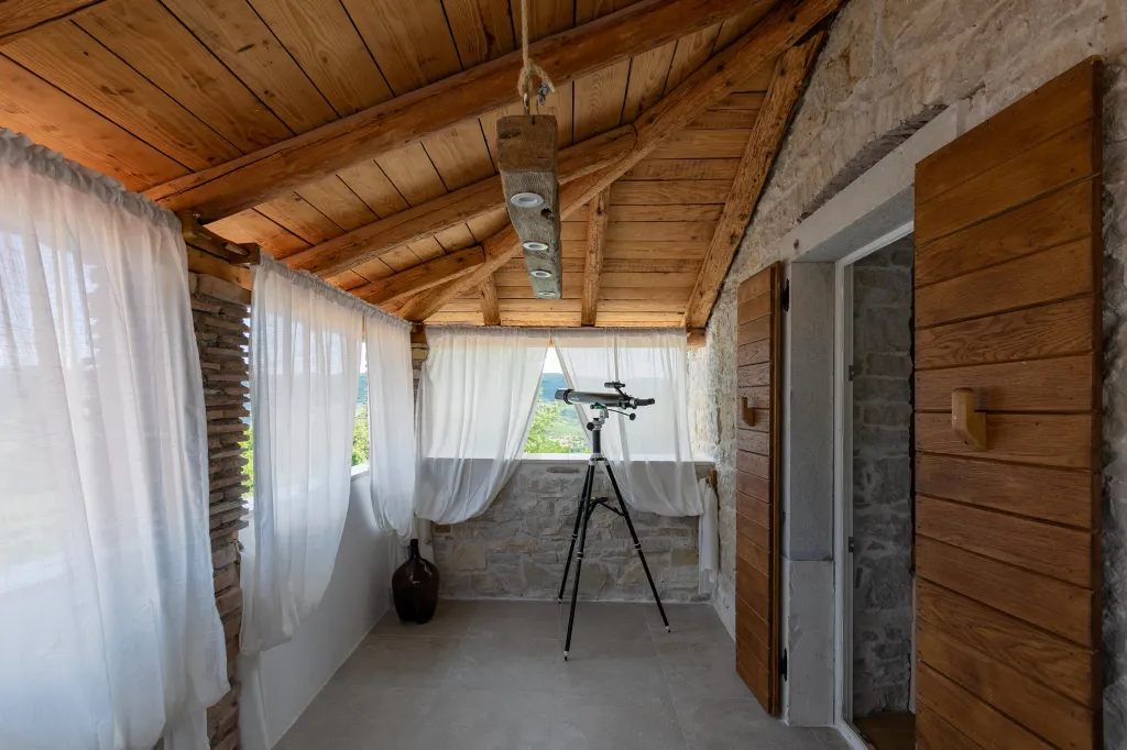 Family Villa with Pool in Vižinada