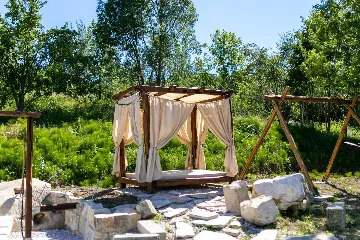 Family Villa with Pool in Vižinada