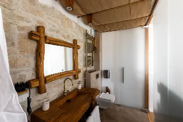 Family Villa with Pool in Vižinada