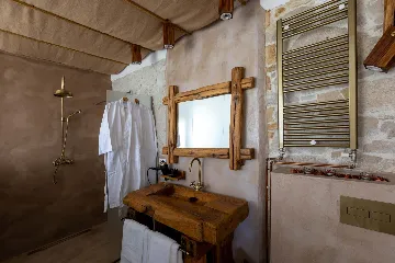 Family Villa with Pool in Vižinada