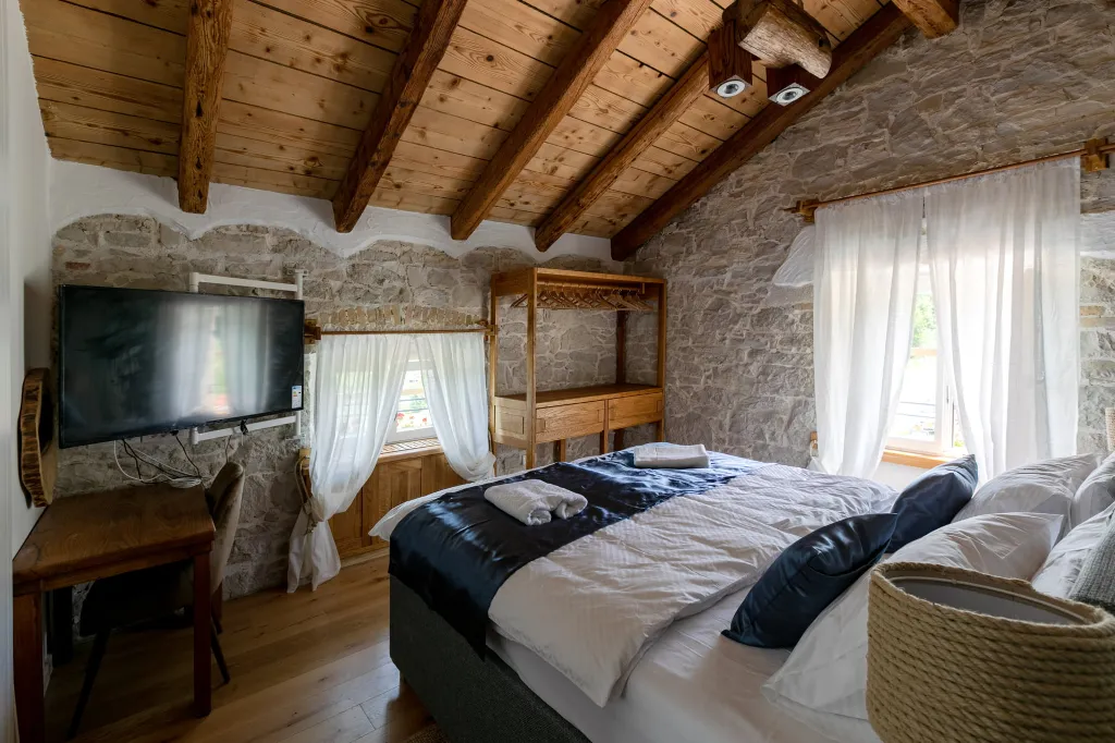 Family Villa with Pool in Vižinada