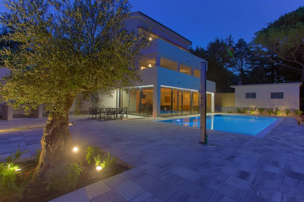 Modern 4-Bedroom Villa With Pool in Krk