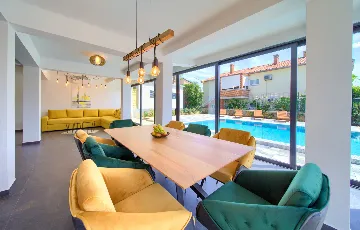 Modern 4-Bedroom Villa With Pool in Krk