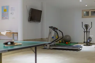 Modern Rustic Villa with Pool in Svetvinčenat