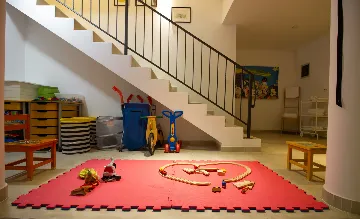 Modern Rustic Villa with Pool in Svetvinčenat