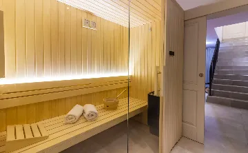 Modern Rustic Villa with Pool in Svetvinčenat