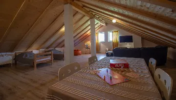 Modern Rustic Villa with Pool in Svetvinčenat