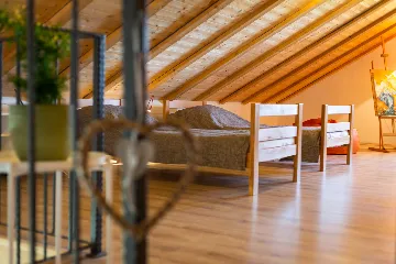 Modern Rustic Villa with Pool in Svetvinčenat