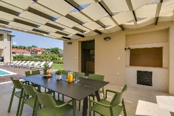 Modern Villa with Private Pool Nova Vas