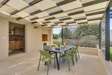 Modern Villa with Private Pool Nova Vas