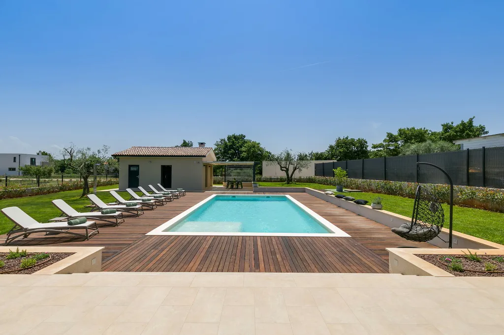 Modern Villa with Private Pool Nova Vas