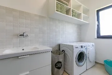 Modern Villa with Private Pool Nova Vas