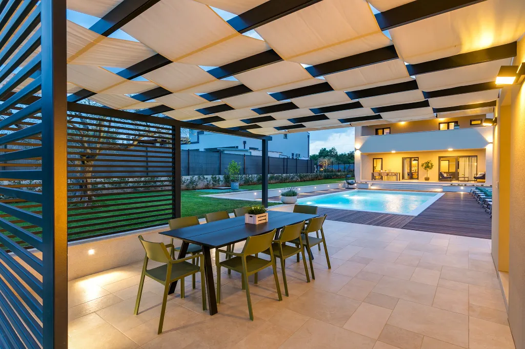 Modern Villa with Private Pool Nova Vas