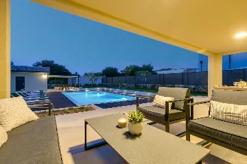 Modern Villa with Private Pool Nova Vas