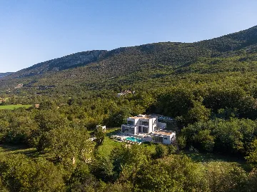 Spacious Family Villa With Parking in Labin