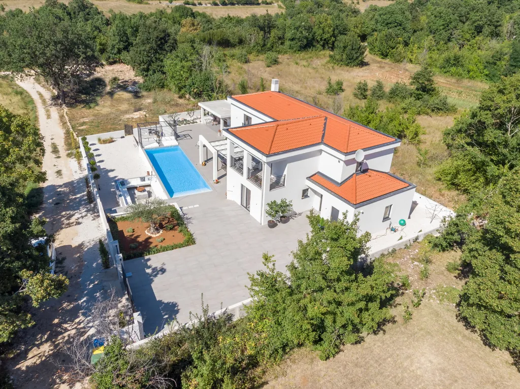 Modern Villa with Pool in Kanfanar