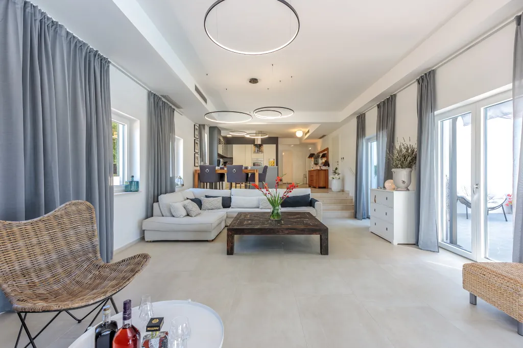 Modern Villa with Pool in Kanfanar