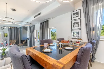 Modern Villa with Pool in Kanfanar