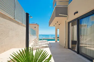 Modern Villa with Pool in Makarska