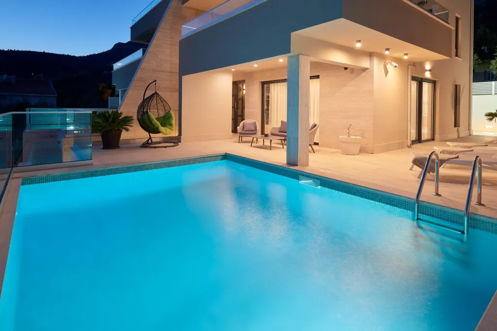 Modern Villa with Pool and Sauna in Makarska