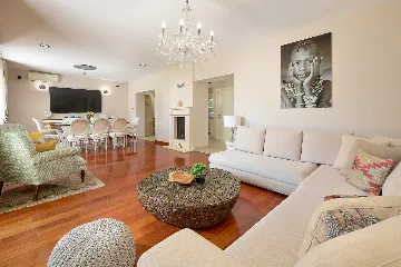 Spacious Poolside Villa in Split