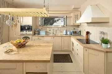 Spacious Poolside Villa in Split