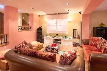 Spacious Poolside Villa in Split