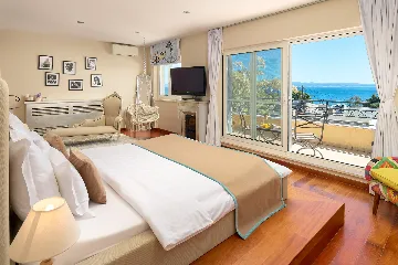 Spacious Poolside Villa in Split