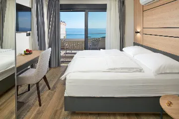 Modern Villa Complex with Pools in Makarska