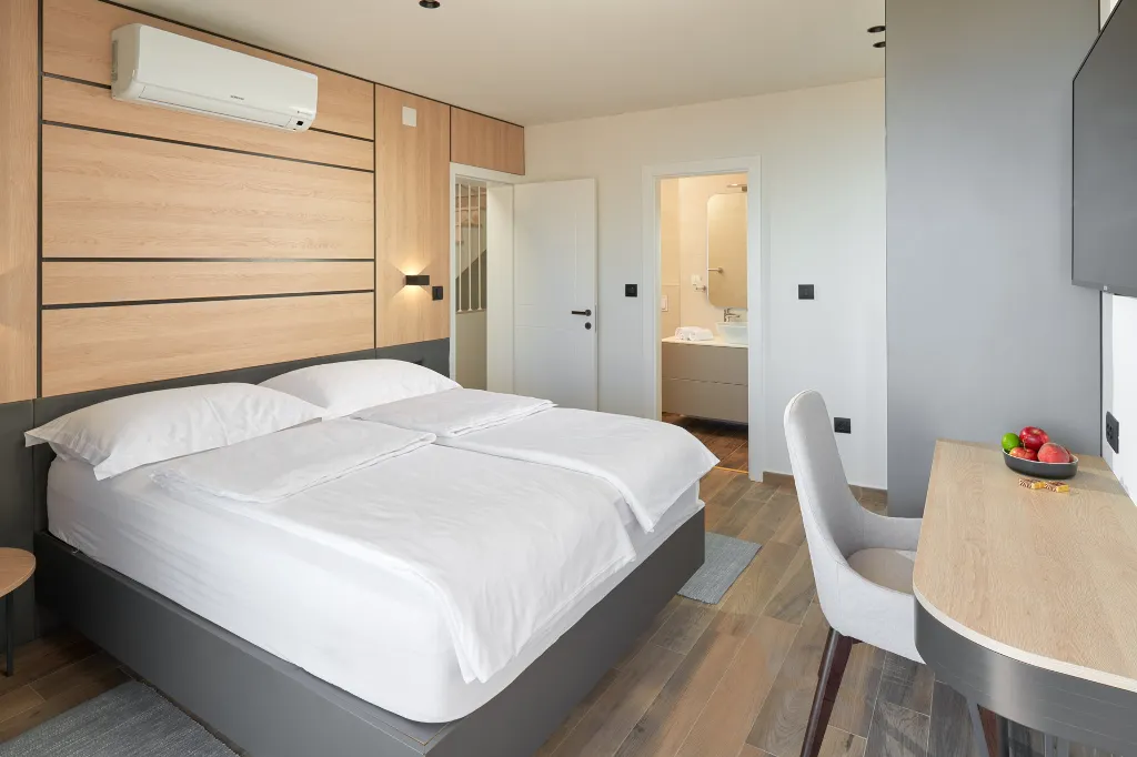 Modern Villa Complex with Pools in Makarska