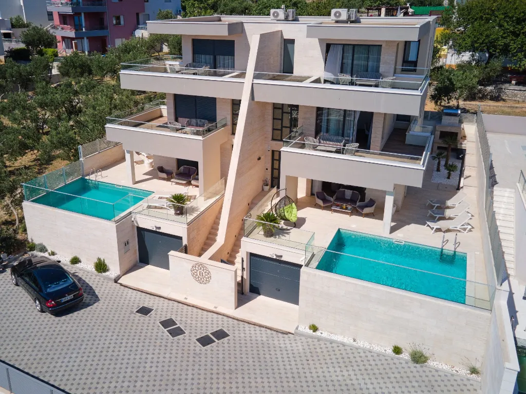 Modern Villa Complex with Pools in Makarska