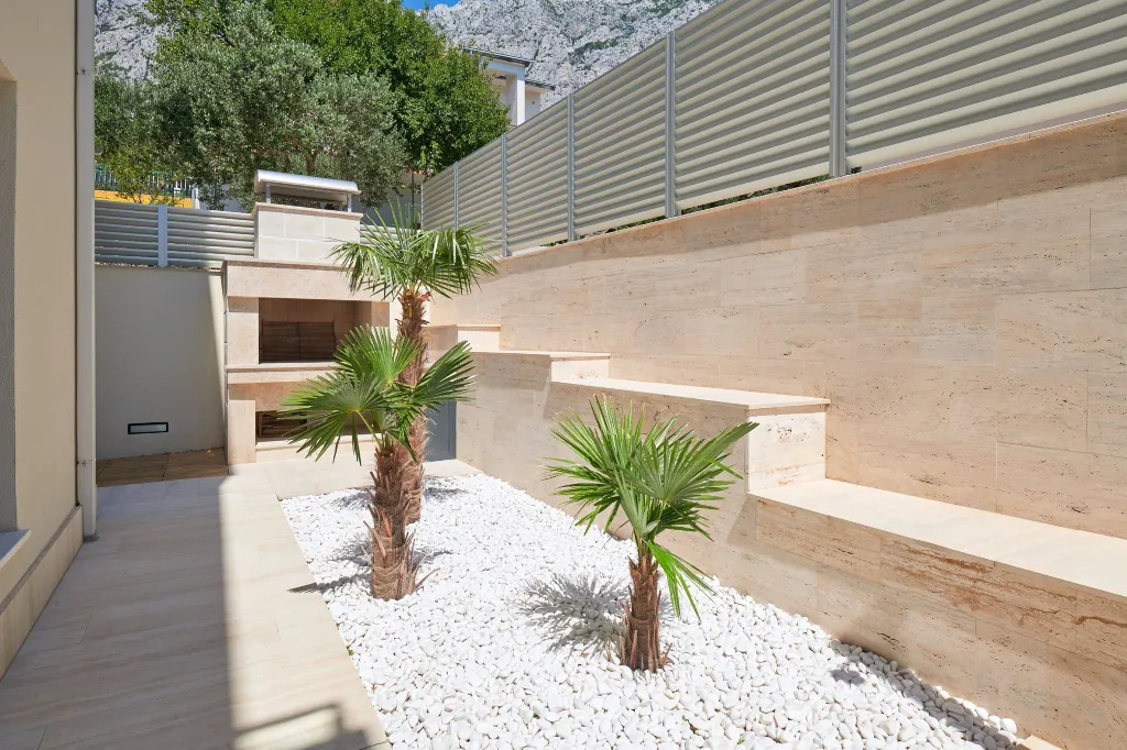 Modern Villa Complex with Pools in Makarska
