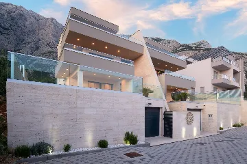 Modern Villa Complex with Pools in Makarska