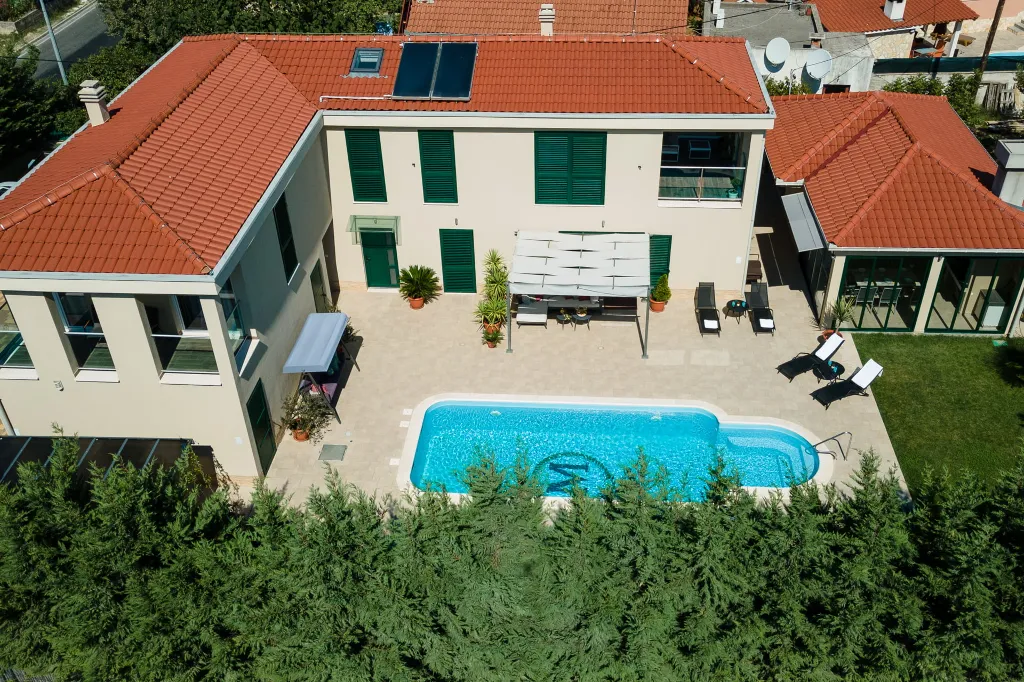 Spacious Family Villa with Heated Pool in Trogir